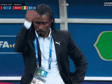 Тренер Сенегала празднует гол