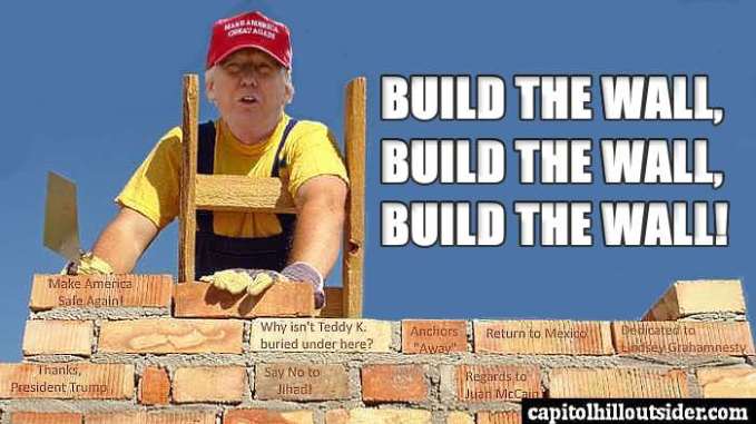 Трамп строит стену