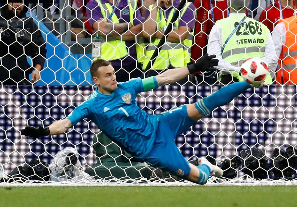 Нога Акинфеева