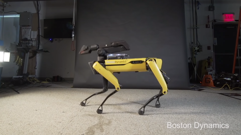 Робот Boston Dynamics танцует