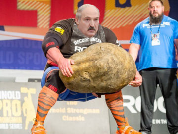 Болгарский силач с камнем-картошкой - фотожабы