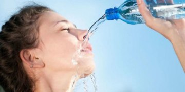 Женщины не умеют пить воду