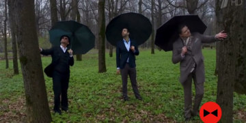 мем с гуляющим понасенковым