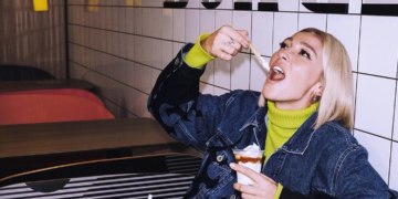 Настя Ивлеева собрала