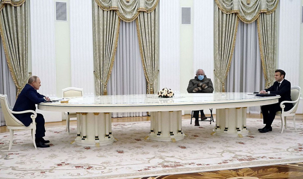 Длинный стол Путина 