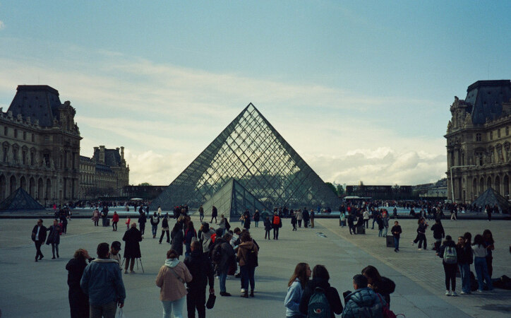 ΠΠ³ΡΠ°Π±Π»Π΅Π½ΠΈΠ΅ ΠΡΠ²ΡΠ° ΠΎΠ±ΡΡΠΆΠ΄Π°ΡΡ Π² ΡΠ΅ΡΠΈ. ΠΠ΅ΠΌΡ ΠΈ ΡΡΡΠΊΠΈ